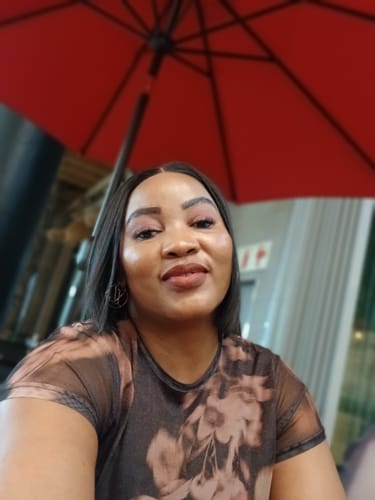 Customer photo review of Mabontle 10 inch 5x5 Vietnamese SDD Bone Straight Wig