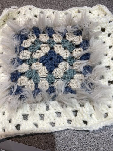 Customer photo review of YarnArt Piuma