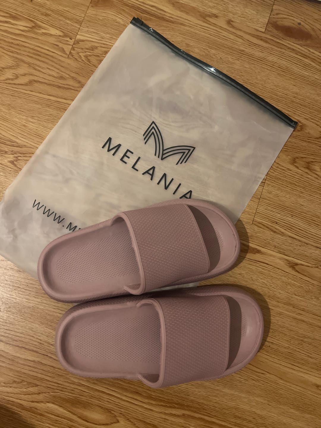 Customer photo review of Chanclas BLUSH