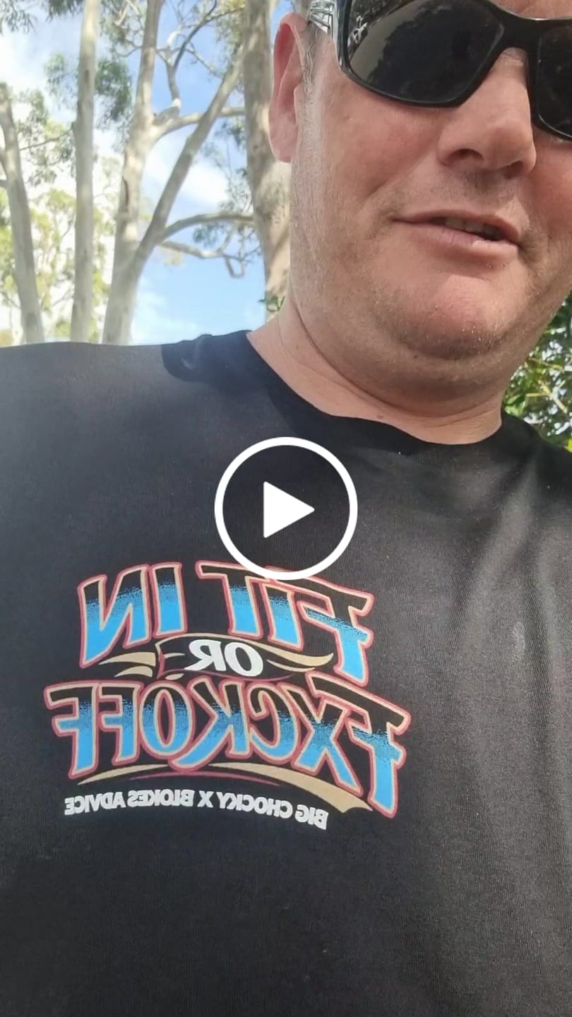 Customer video review of Big Chocky | Fit In Tee