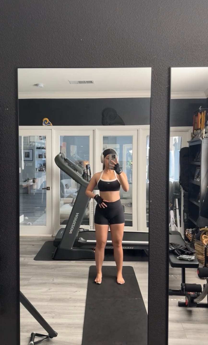 Customer photo review of The Halter Bra / Black-Cream