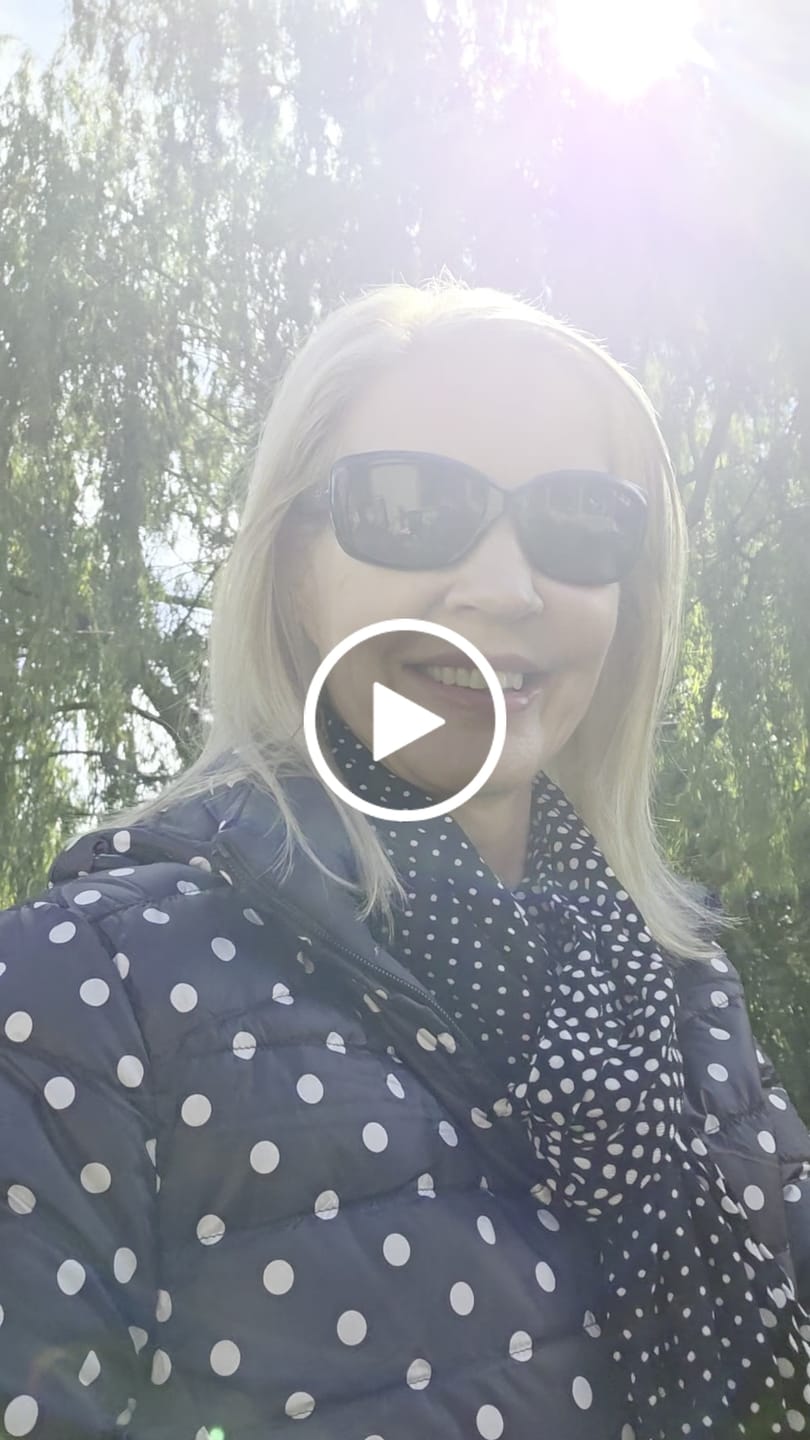 Customer video review of Café Polka Classic Parka™