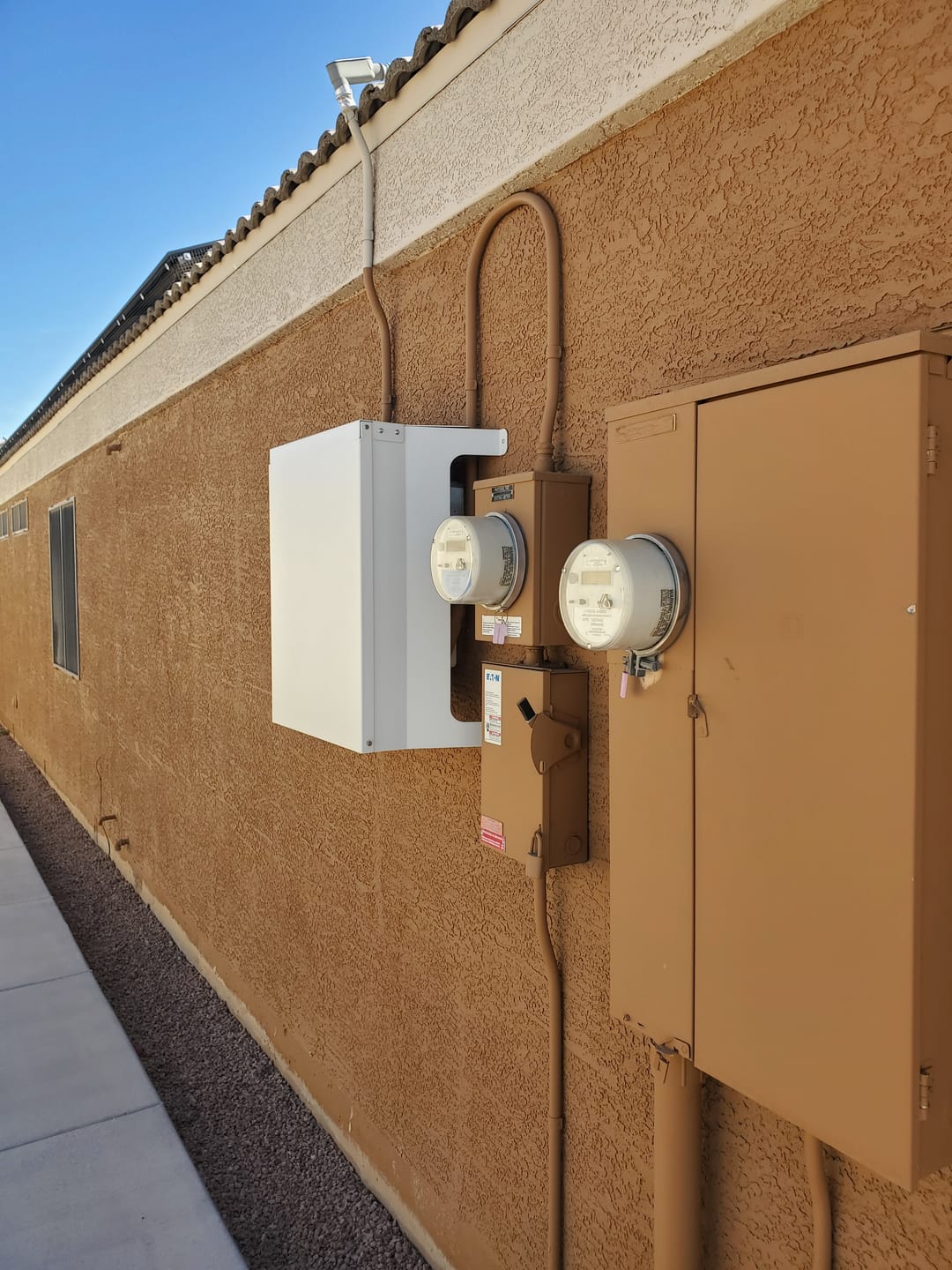Customer photo review of Solar Inverter Cover