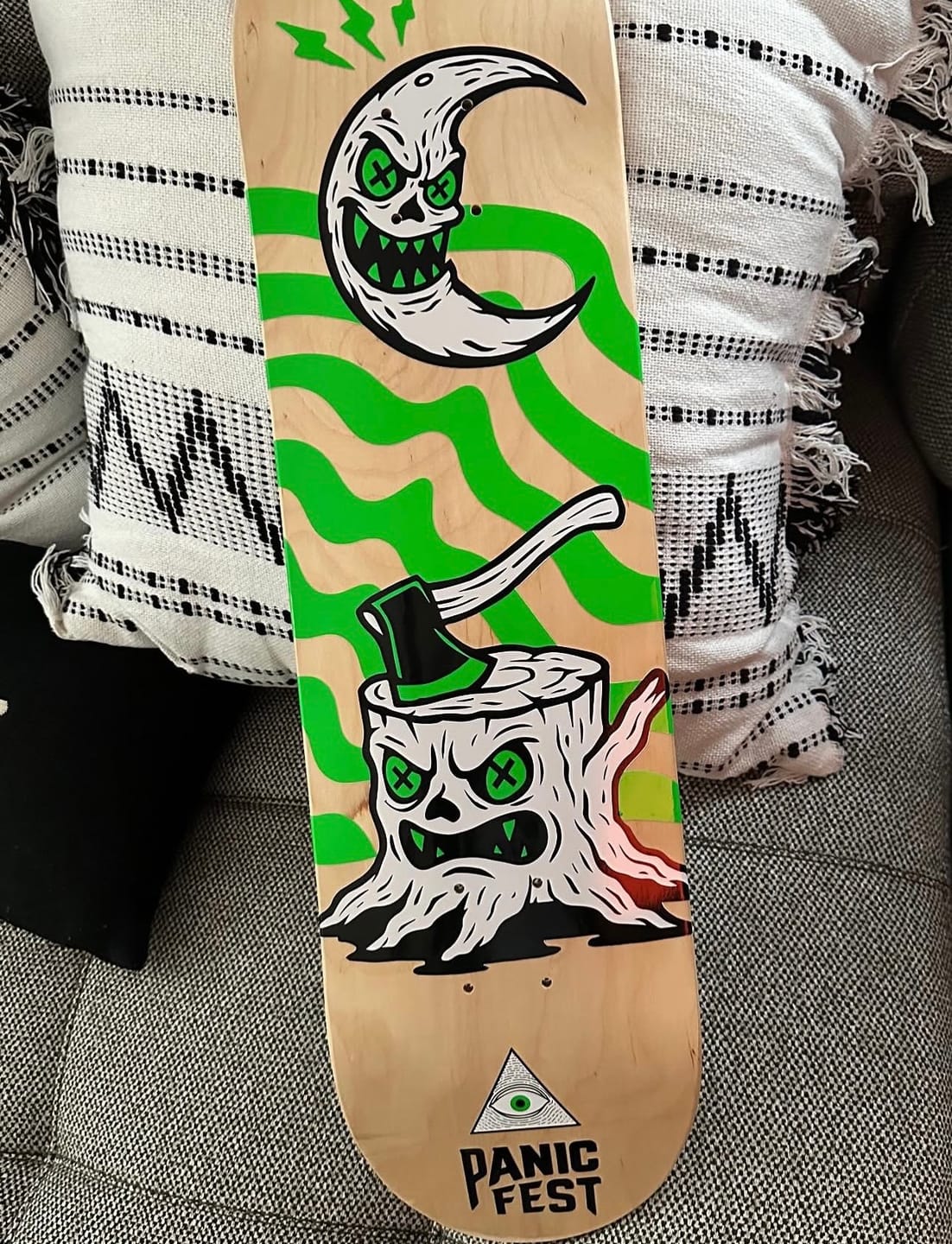 Customer photo review of Custom Personalize Your Own Skateboard 31" X 8"