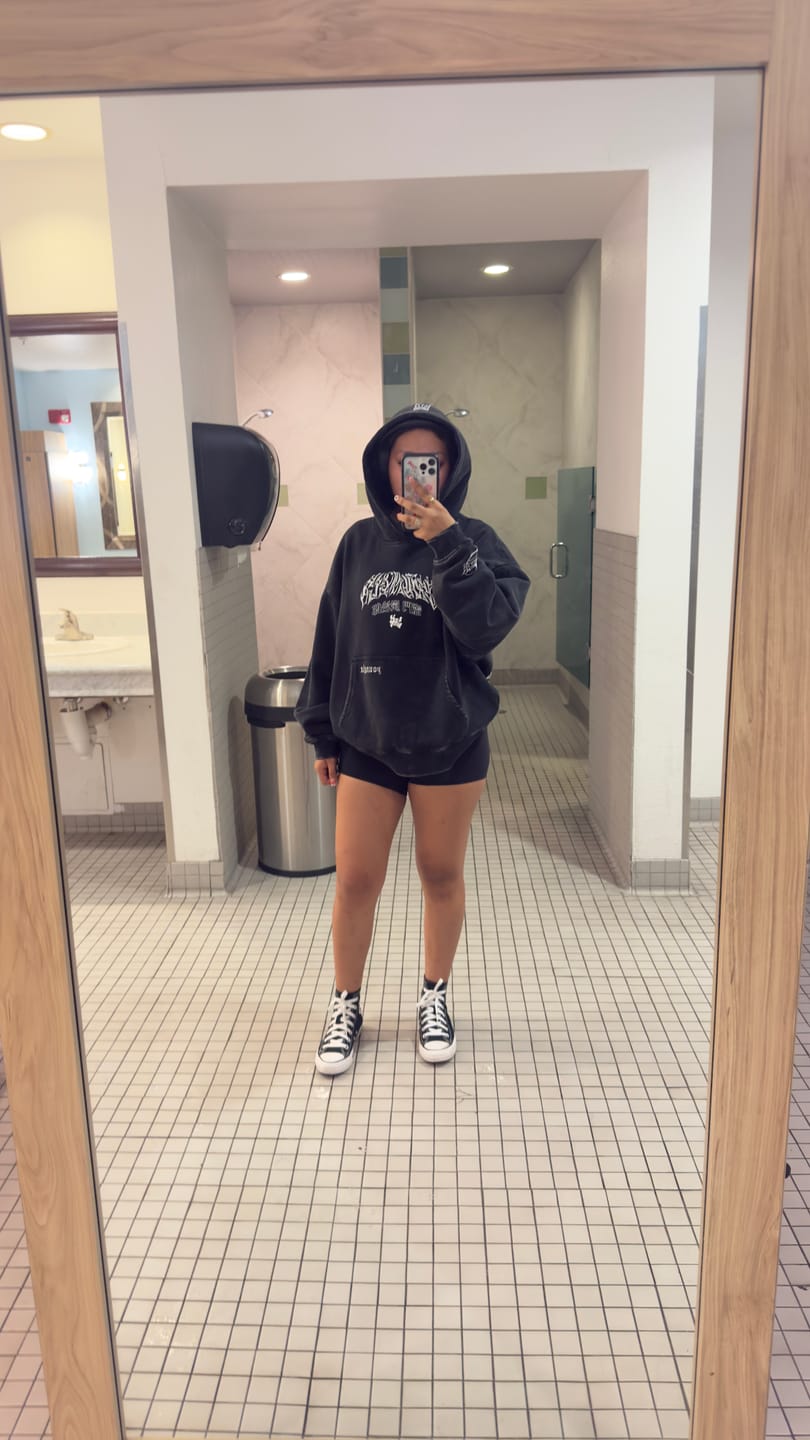 Customer photo review of 5068 - Demon Slayer: Kimetsu no Yaiba - Hoodies