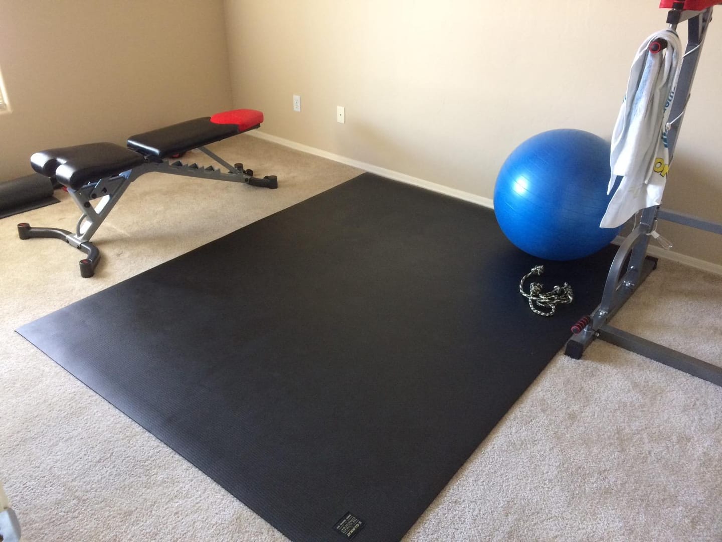 Customer photo review of GXMMAT Large Exercise Mat 6'x8'