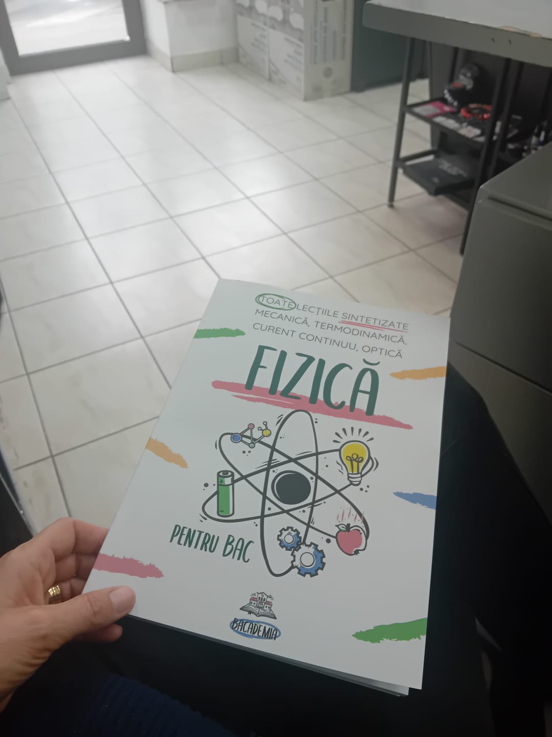Customer photo review of Carte Fizică Bacalaureat Bacademia