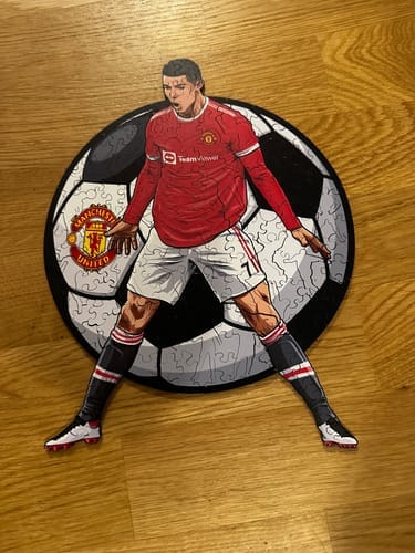 Customer photo review of Cristiano Ronaldo - Holzpuzzle