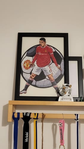 Customer photo review of Cristiano Ronaldo - Holzpuzzle