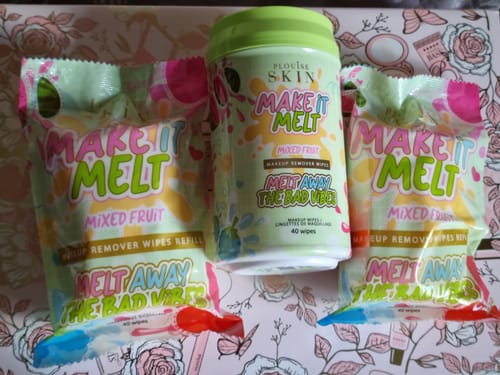 Customer photo review of P.Louise Make It Melt Makeup Remover Wipes Bundle