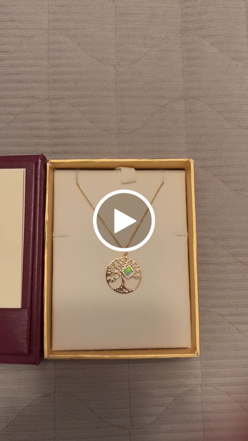 Customer video review of Tree of Life Necklace