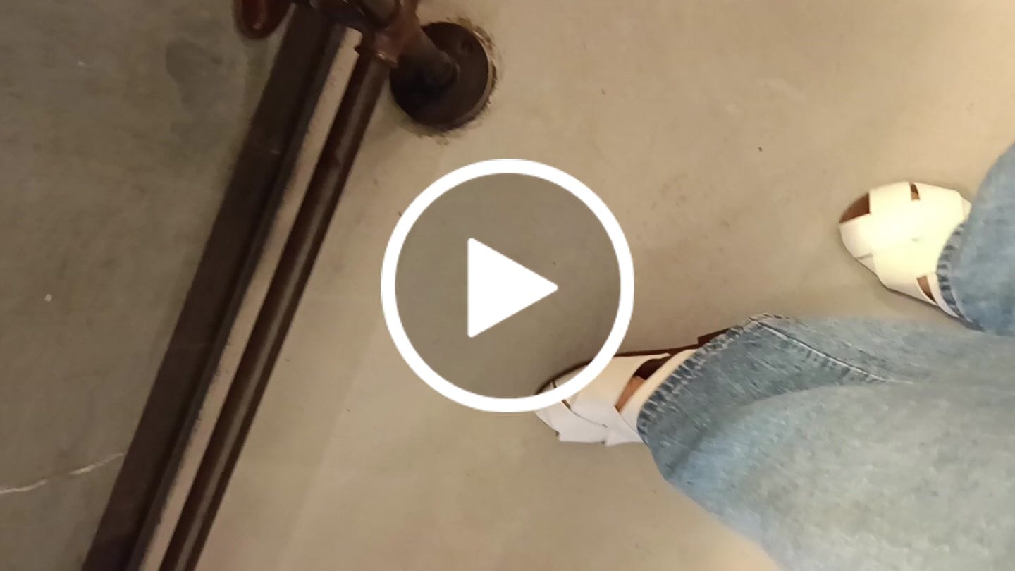Customer video review of Women Vintage Genuine Leather Spliced Low Heel Shoes