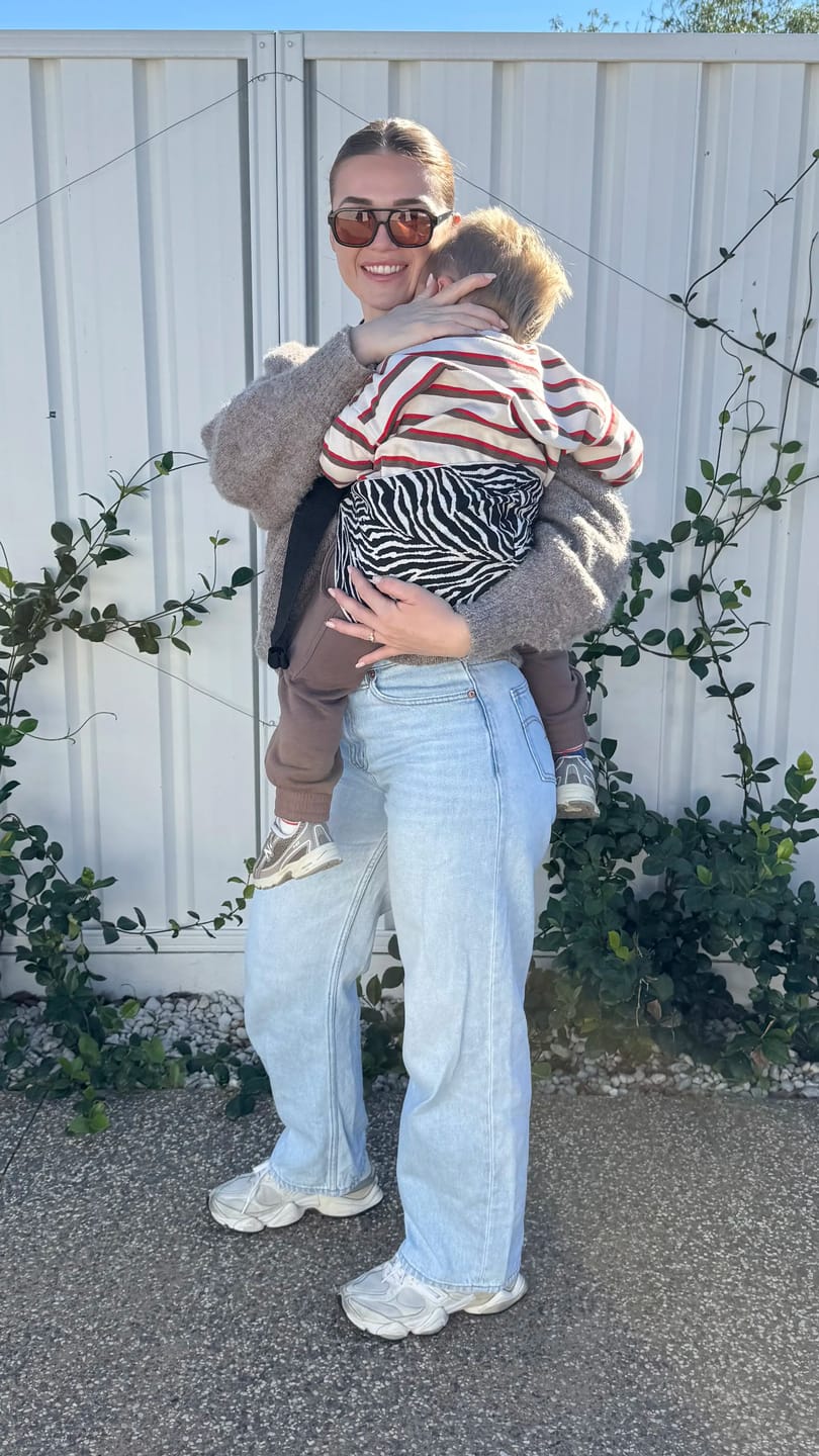 Customer photo review of POUCH™ TODDLER CARRIER