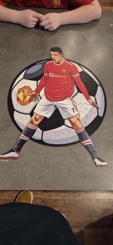 Customer photo review of Cristiano Ronaldo - Holzpuzzle
