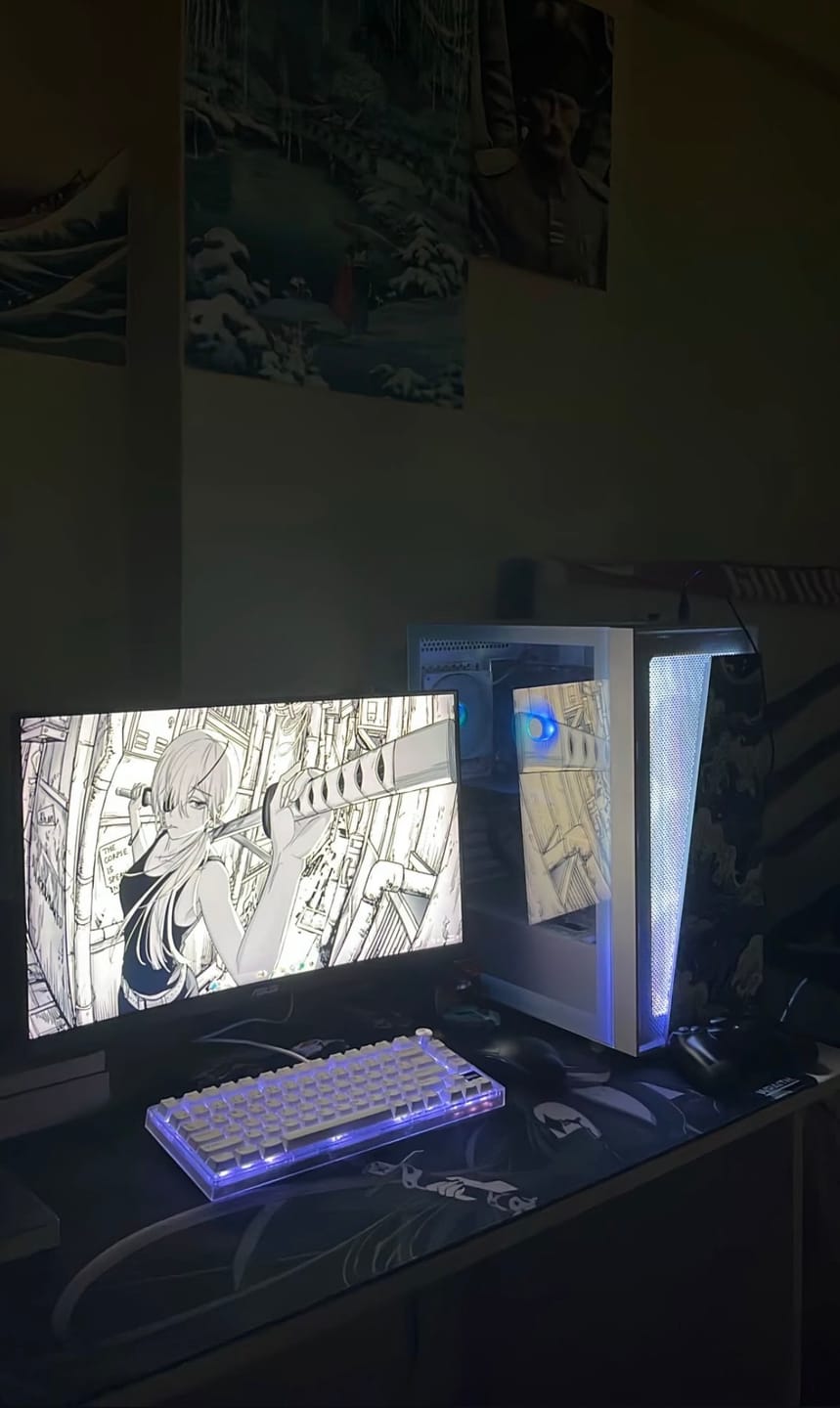 Customer photo review of Wraith Kitsune Edition Deskmat