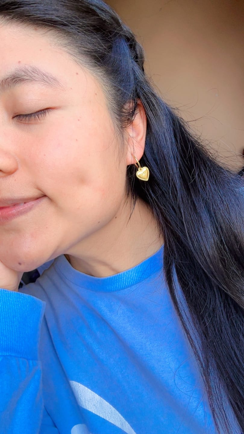 Customer photo review of Aretes Little Heart