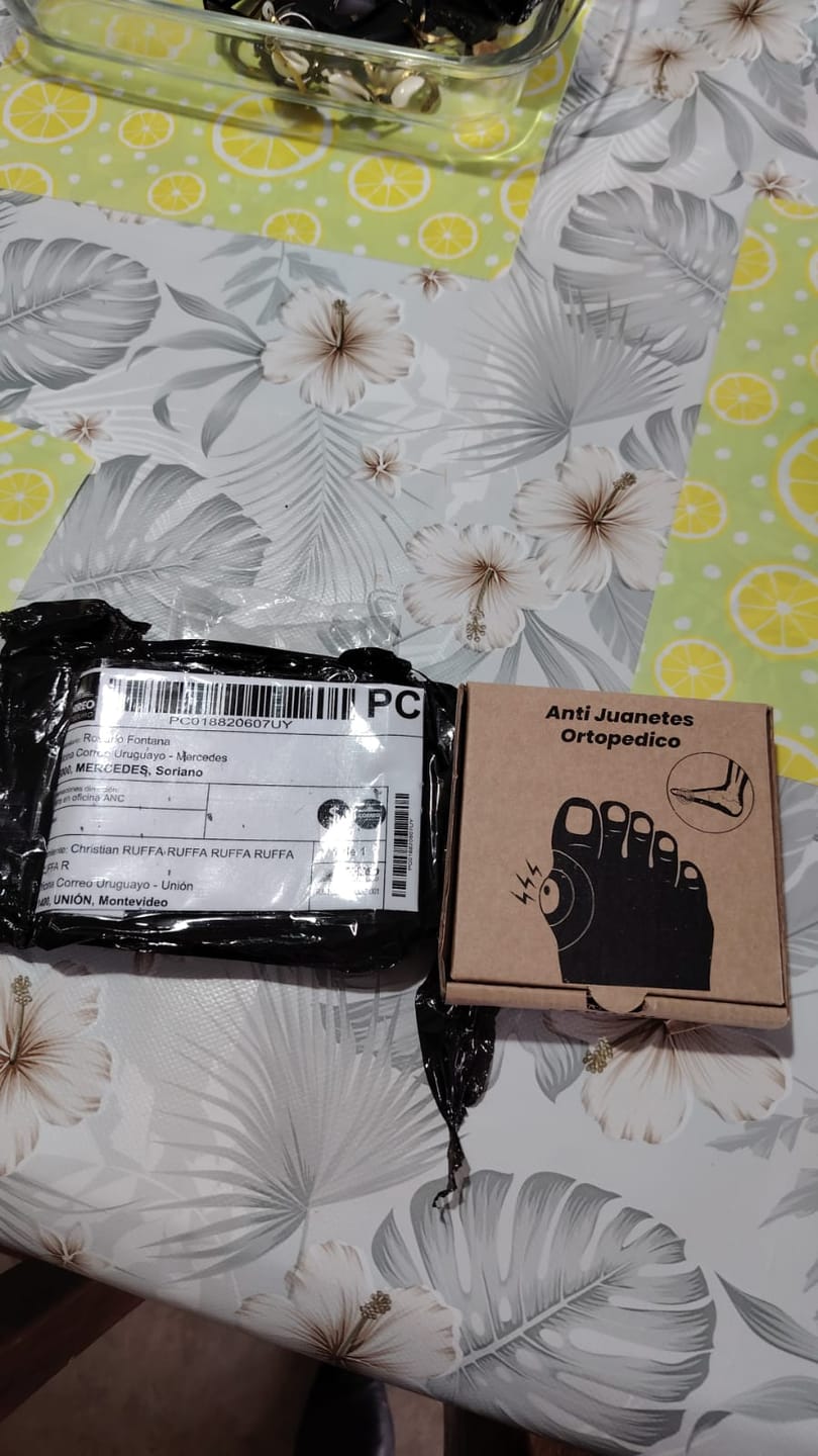 Customer photo review of Anti Juanetes con Gel Ortopédico - UN PAR