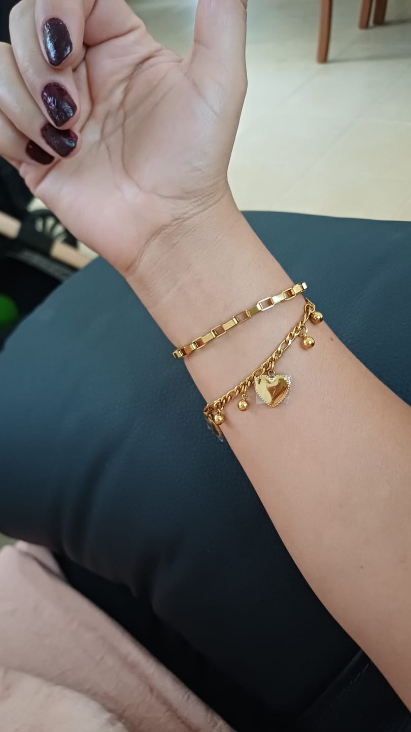 Customer photo review of Pulsera de Corazón