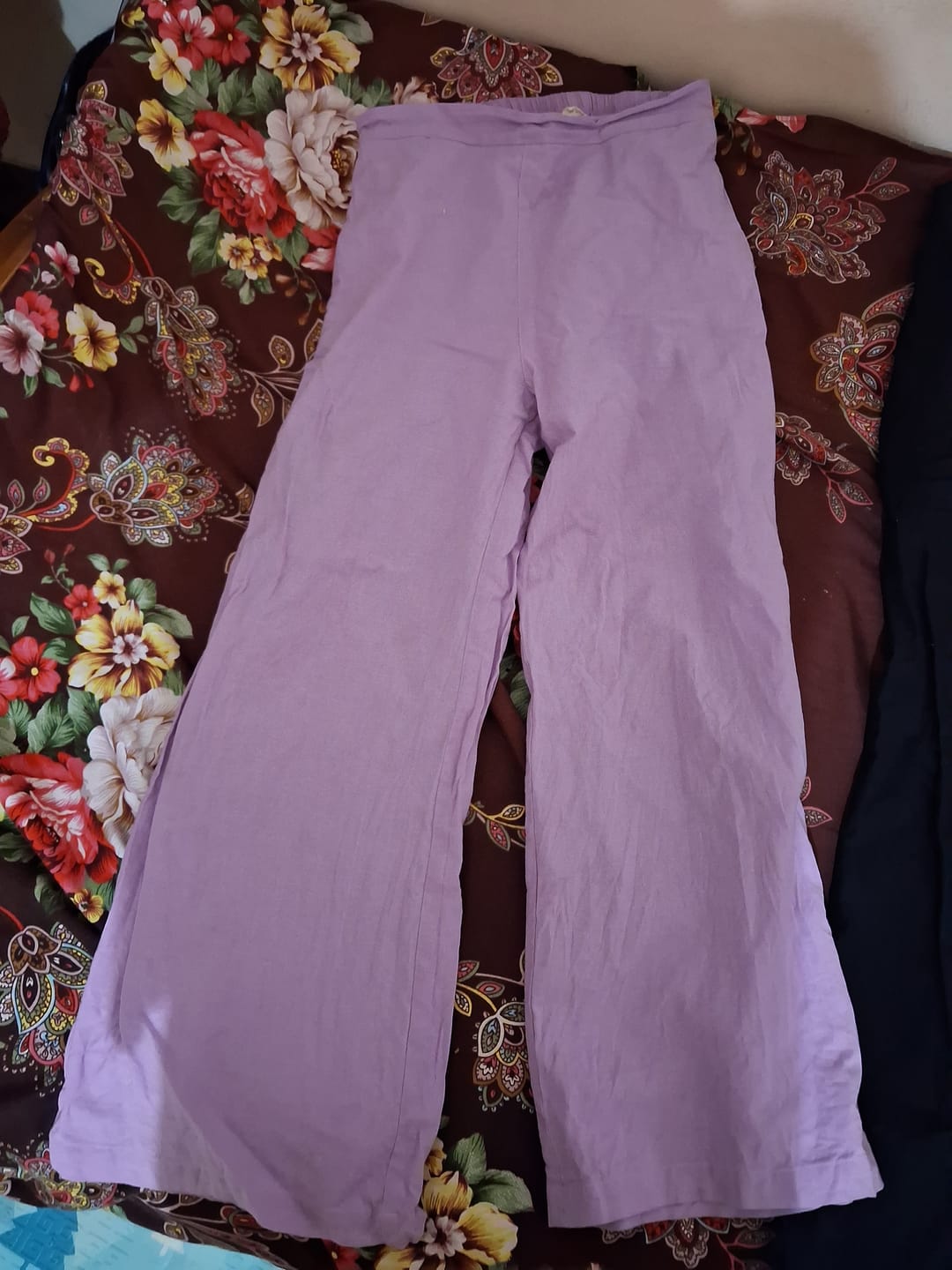 Customer photo review of Women Lilac Airy Linen Wide Leg Pant