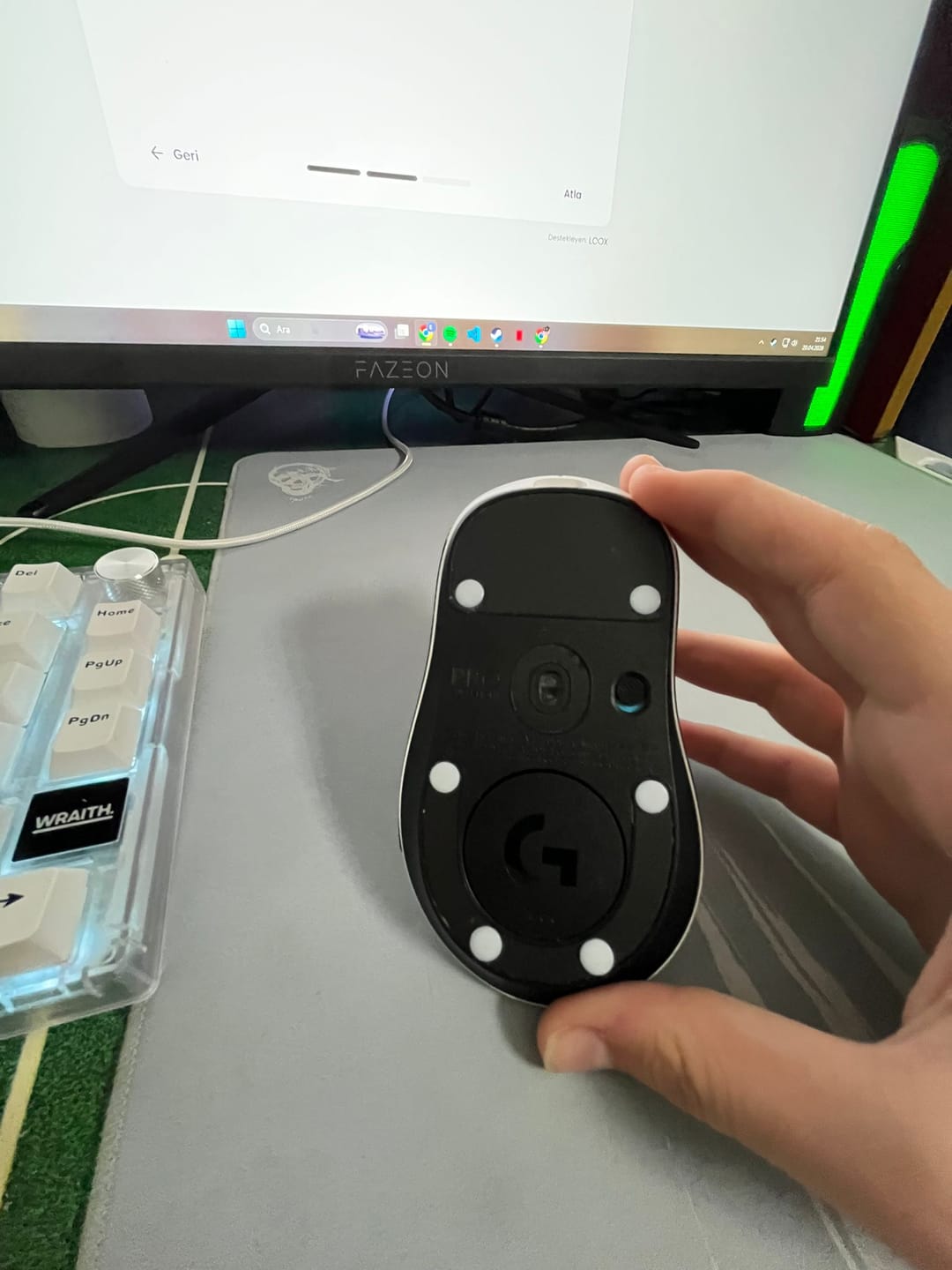 Customer photo review of X-Raypad Jade Mouse Skates