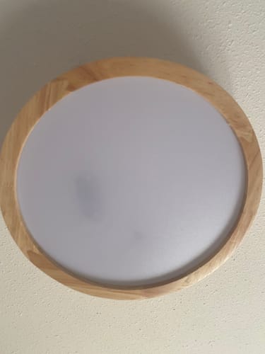 Customer photo review of Foco Led Decorativo Redondo Madera Clara 24w 30 cm