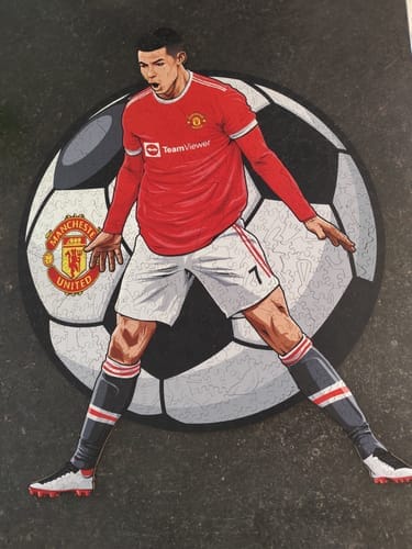 Customer photo review of Cristiano Ronaldo - Holzpuzzle