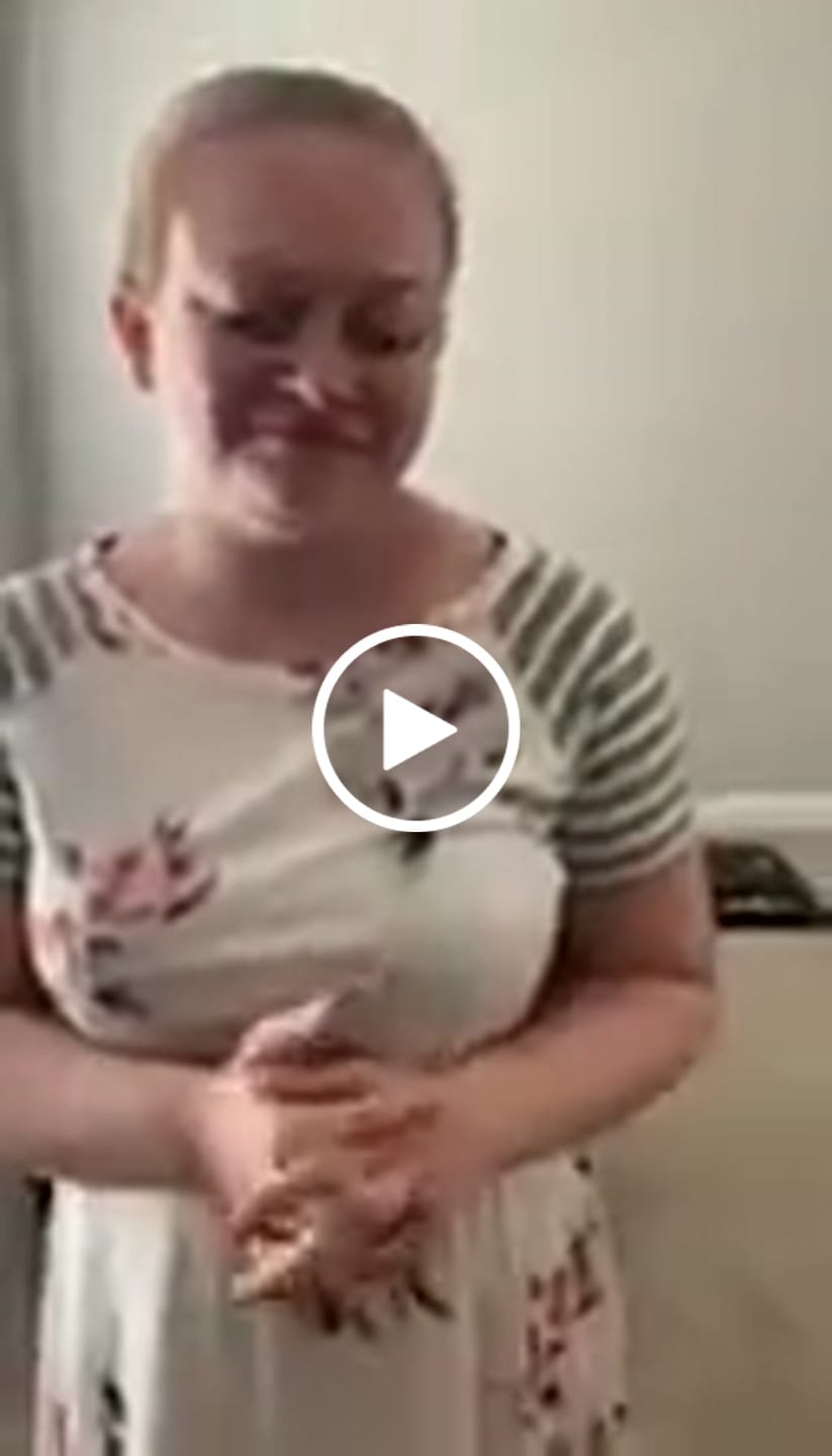 Customer video review of Crystal Flower Necklace + FREE Voice Recording Box