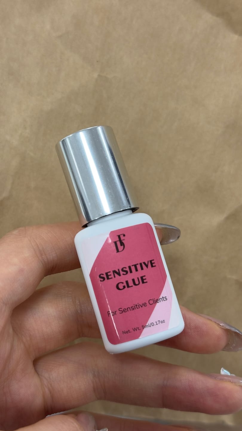 Customer photo review of Japan Low Irritation Lash Glue for Eyelash Extension