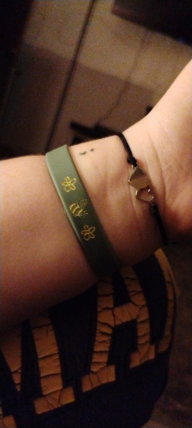 Customer photo review of Tiny Reminders Wristband 3-Pack