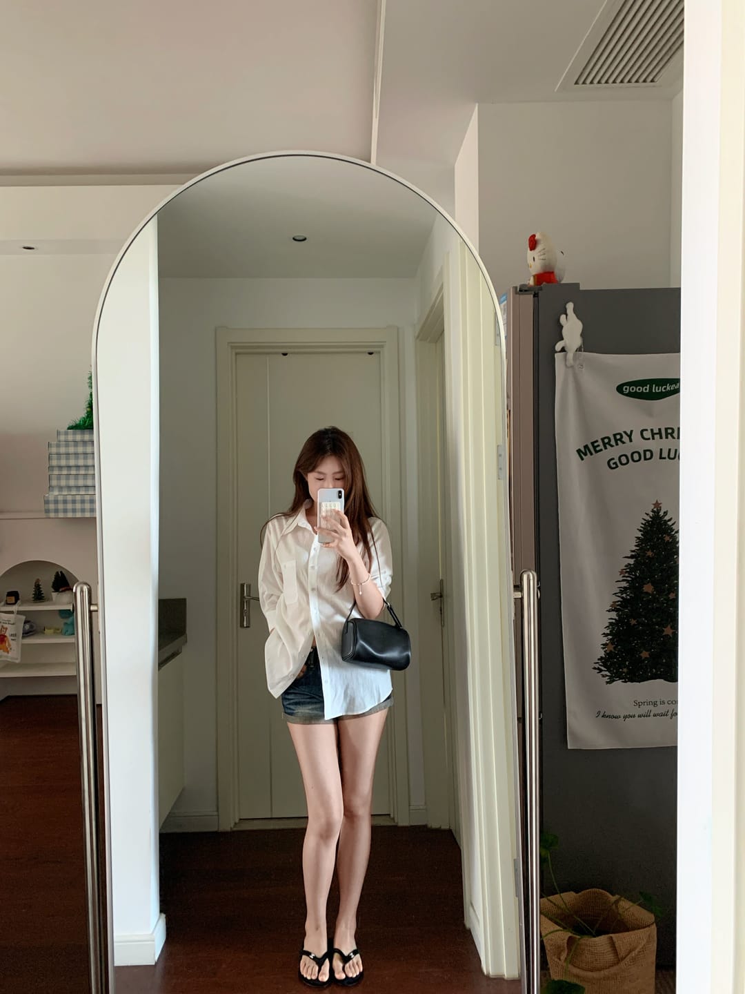 Customer photo review of IAMXIAA Washed Low Rise Denim Shorts