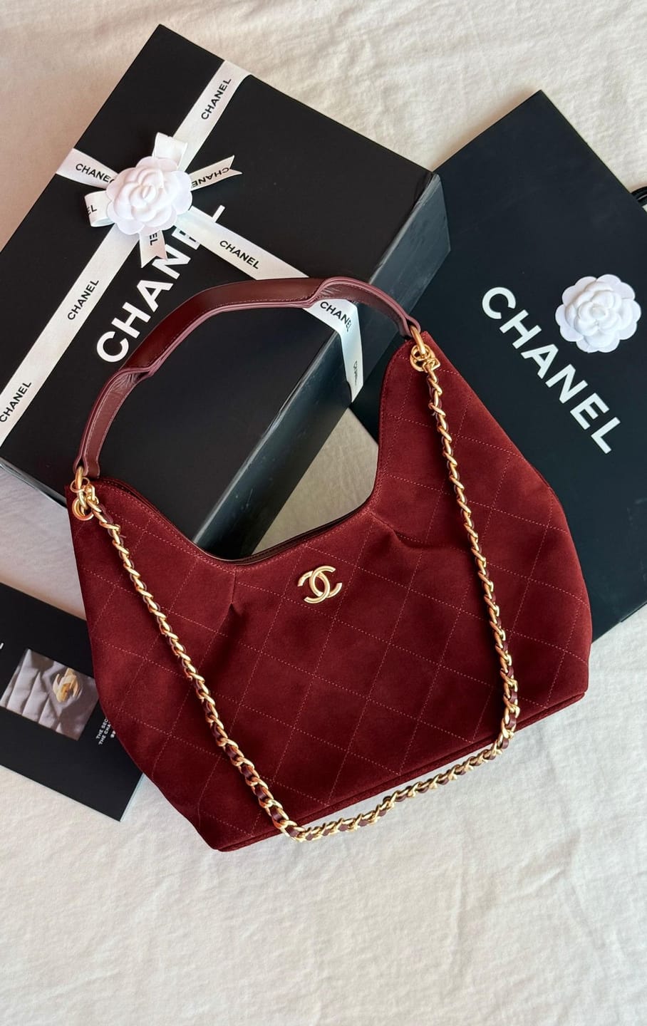 Customer photo review of Chanel 2025 Hobo Bag 31cm Red Suede With Gold Hardware 320285