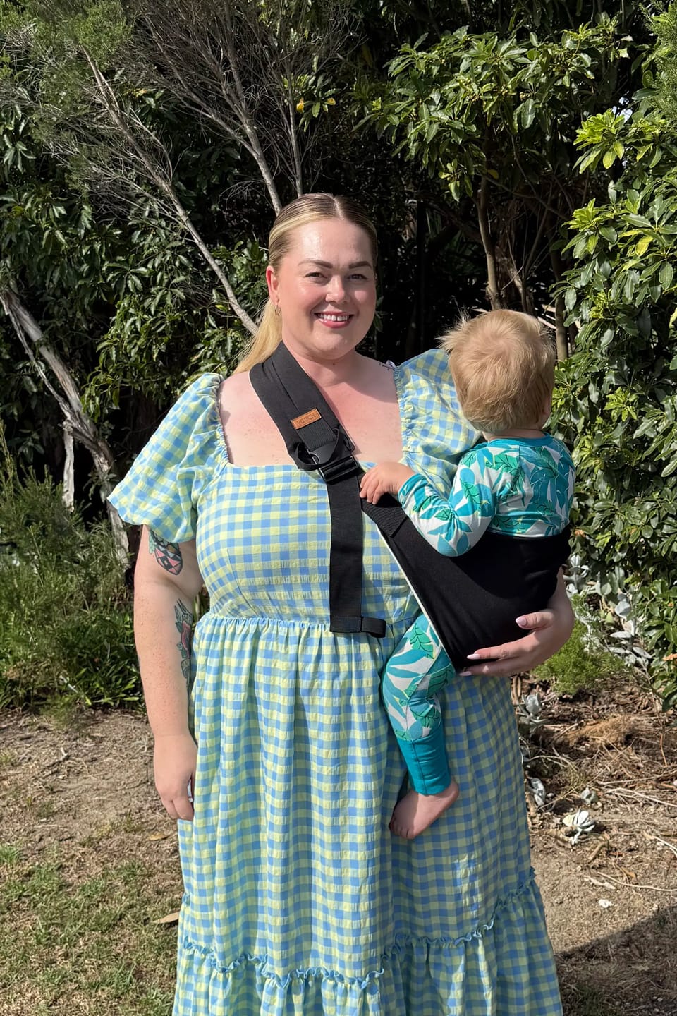 Customer photo review of POUCH™ TODDLER CARRIER