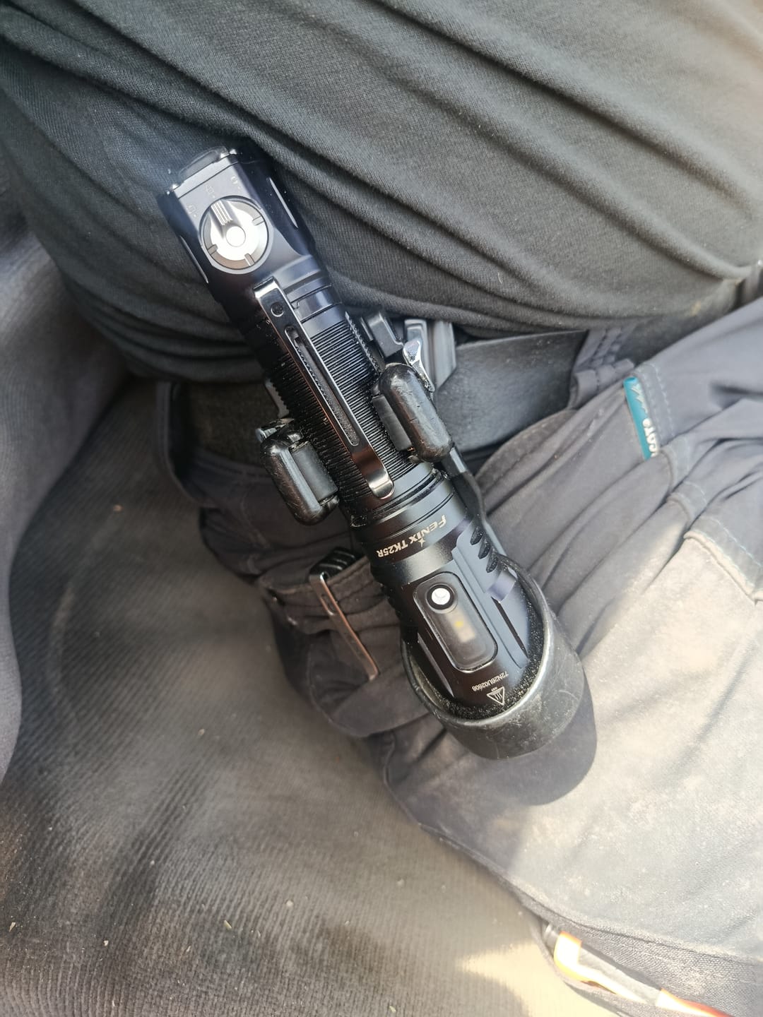 Customer photo review of Fenix TK25R - Lampe de poche multifonction - 3600 lumens