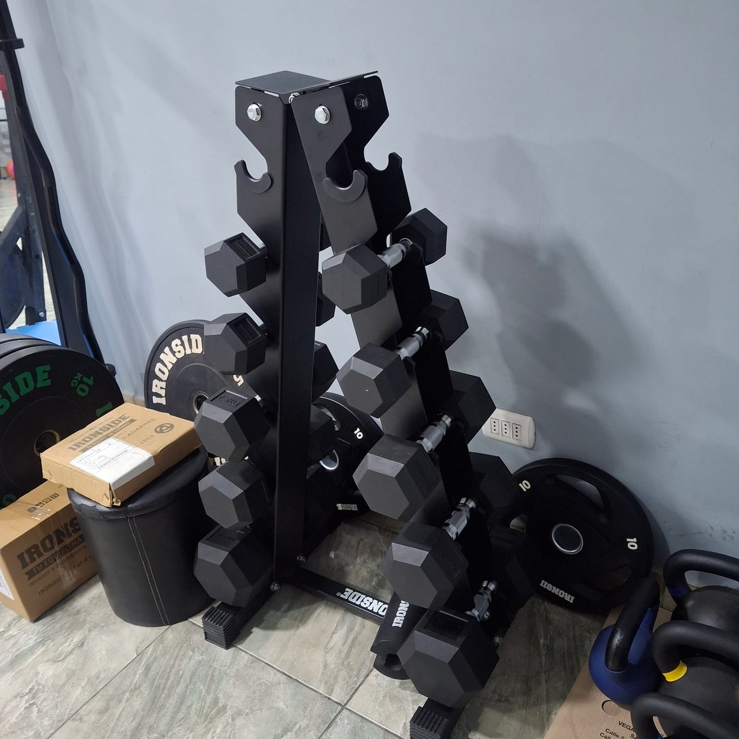 Customer photo review of Rack de Almacenamiento Mancuernas Triangular IRONSIDE
