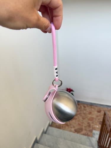 Customer photo review of בקבוק מים נייד לכלבים