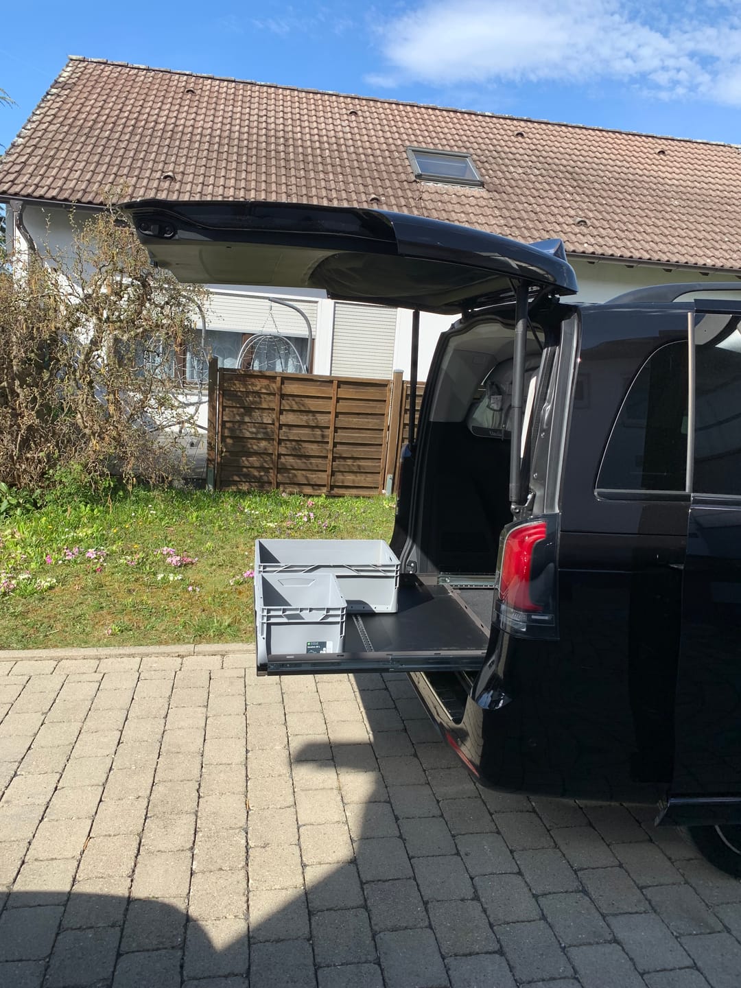 Customer photo review of Heckauszug für Mercedes V-Klasse und EQV W447
