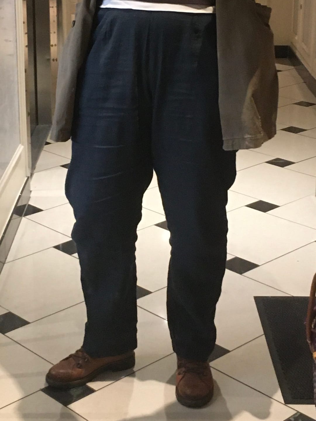 Customer photo review of Pantalon Marcus -lin émeraude