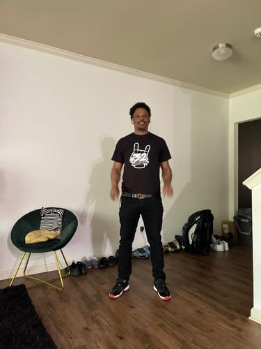 Customer photo review of 32 GANG BUDGET TEE