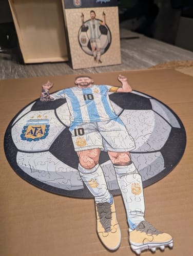 Customer photo review of Cristiano Ronaldo - Holzpuzzle