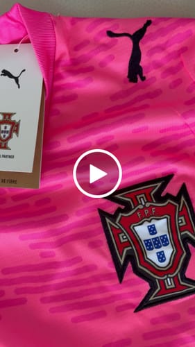 Customer video review of Maillot 25/26 Portugal Spécial rose I