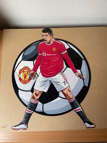 Customer photo review of Cristiano Ronaldo - Holzpuzzle