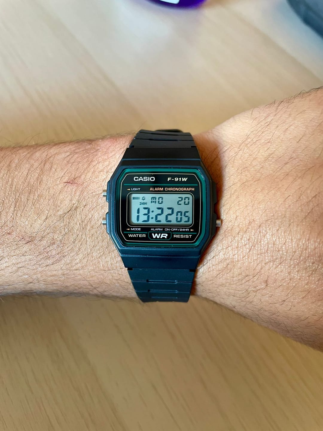 Customer photo review of Reloj Casio Vintage F-91W-3JH Clásico Líneas Verdes JDM