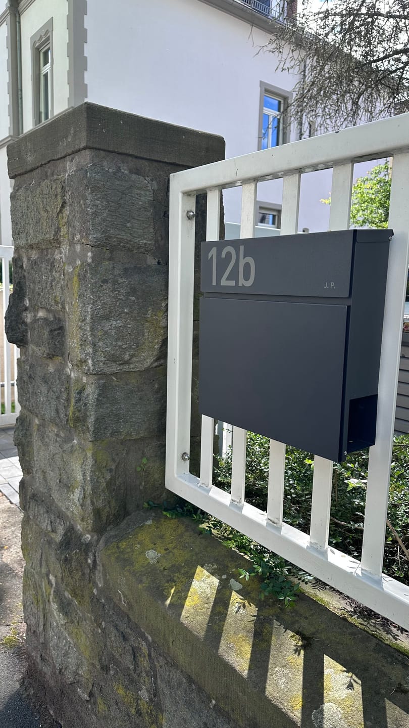 Customer photo review of Briefkasten Letterman 6 inkl. LED-Licht und GRATIS Gravur