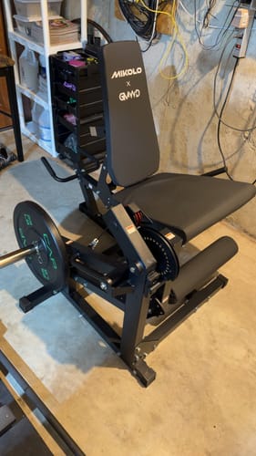 Customer photo review of TAWERET™  1:1 Cable Ratio Leg Extension and Curl Machine