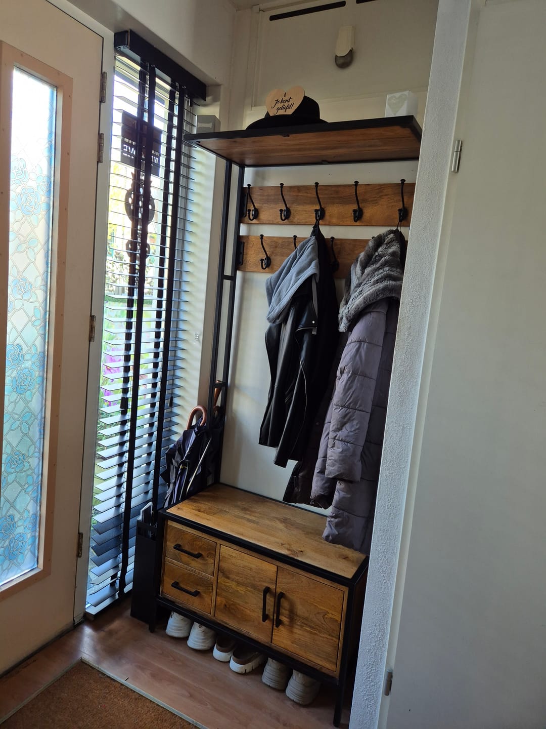 Customer photo review of Garderoberek Industrieel Design | Mangohout en Staal | 80x40x190cm