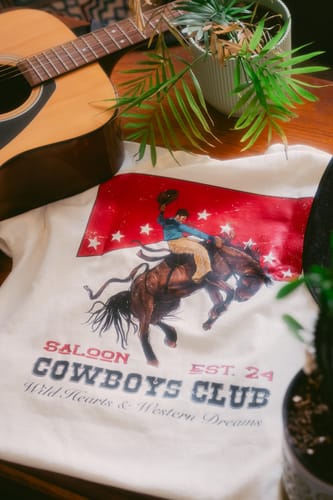 Customer photo review of COWBOYS CLUB ORIGINAL - HEAVY FADED TEE