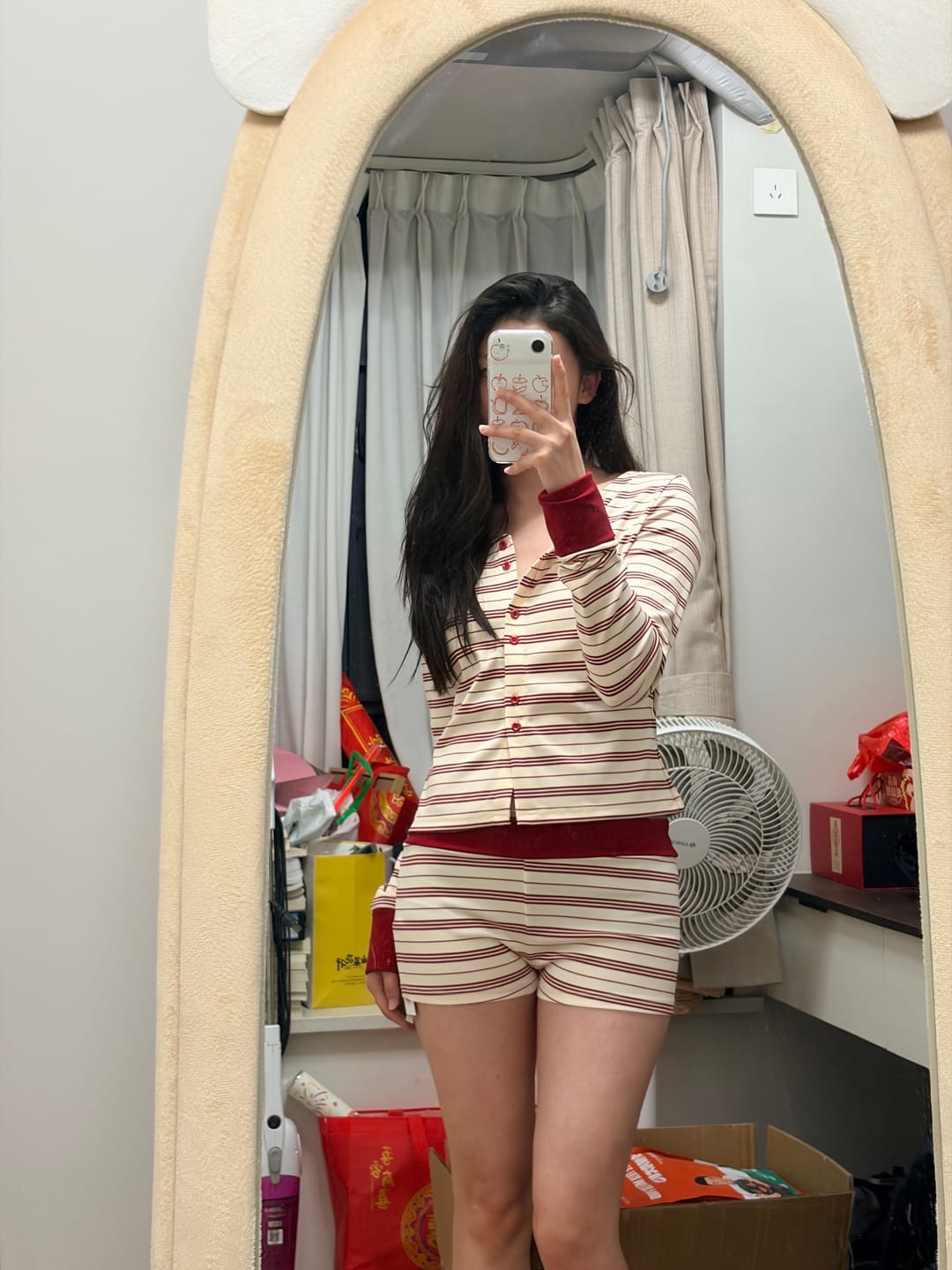Customer photo review of Rase le sol Striped Button-Up Top & Shorts Set