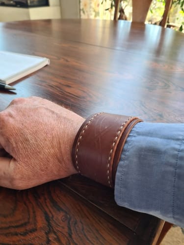 Customer photo review of Armband i äkta läder