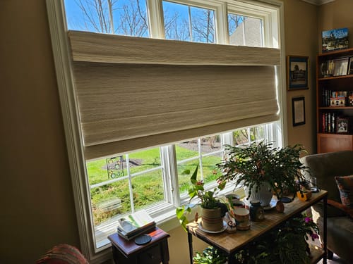 Customer photo review of SmartWings Motorized Woven Wood Shades 50%/70%/100% Blackout Orithyia