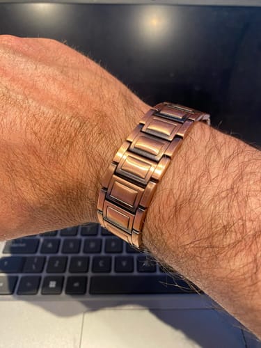 Customer photo review of Mens Copper Magnetic Bracelet TRIPLE Power